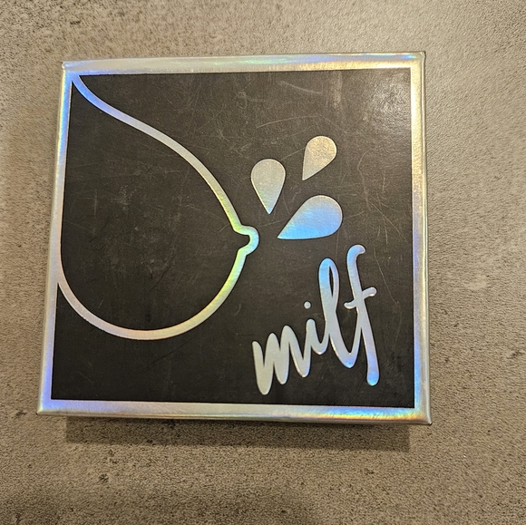 Lilly Lashes Ghalichi Glam in MILF - Picture 2 of 6